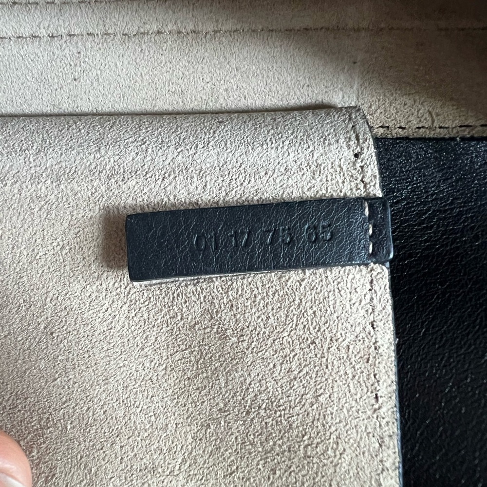 Chloé Faye Small Leather Shoulder Bag - Picture 8 of 17